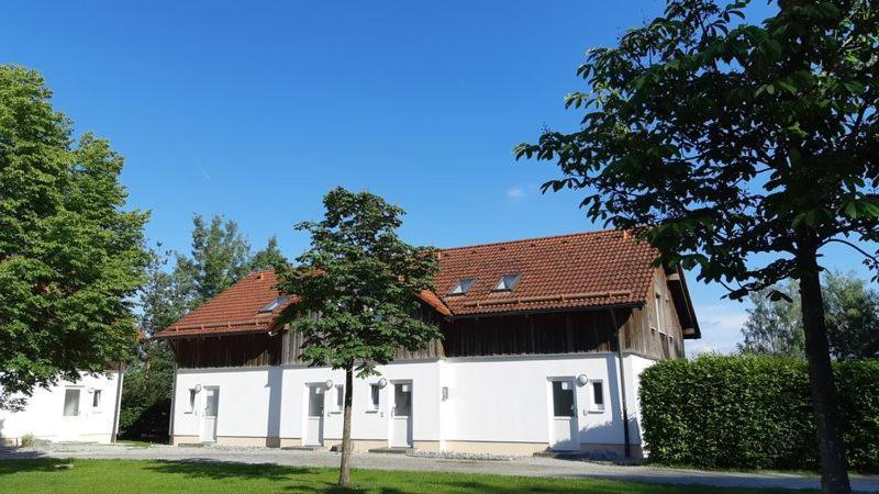Ferienhaus Bayern Am Ferienpark Westerncity Егинг Екстериор снимка